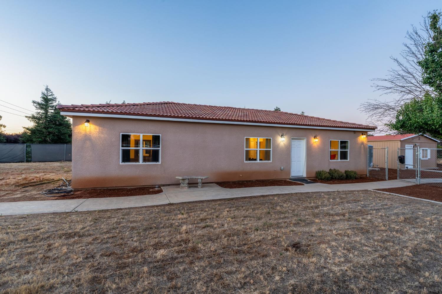 10024 E Bullard Ave, Clovis, CA 93619