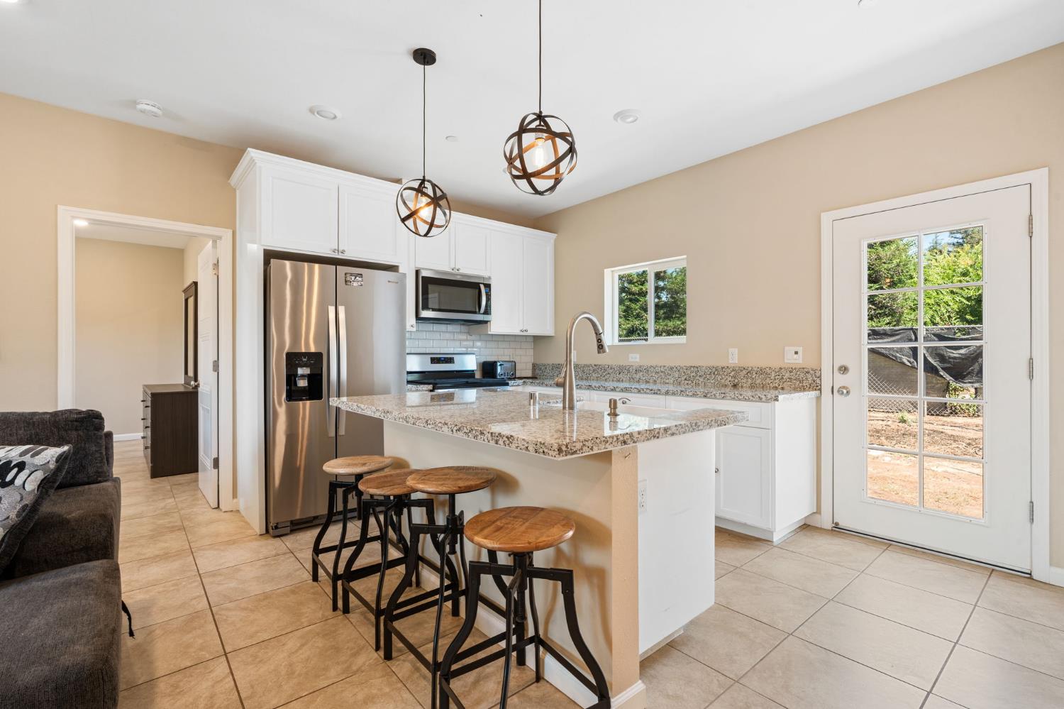 10024 E Bullard Ave, Clovis, CA 93619