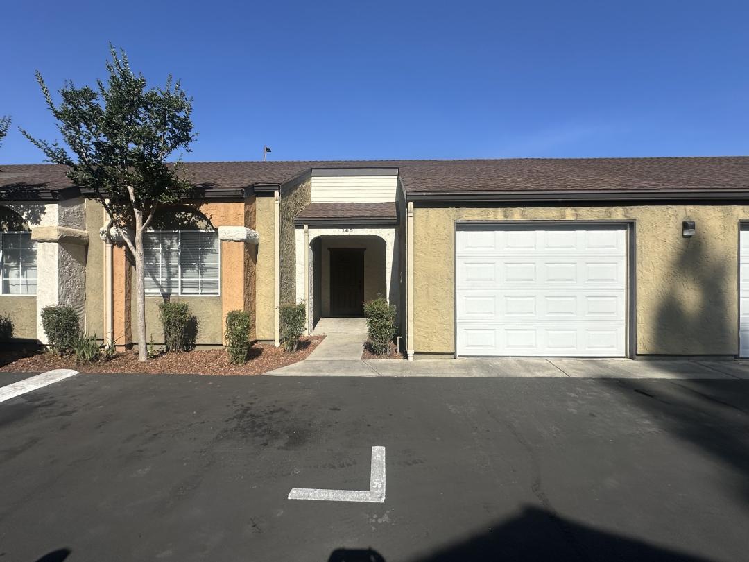5140 E Kings Canyon Rd E #145, Fresno, CA 93727