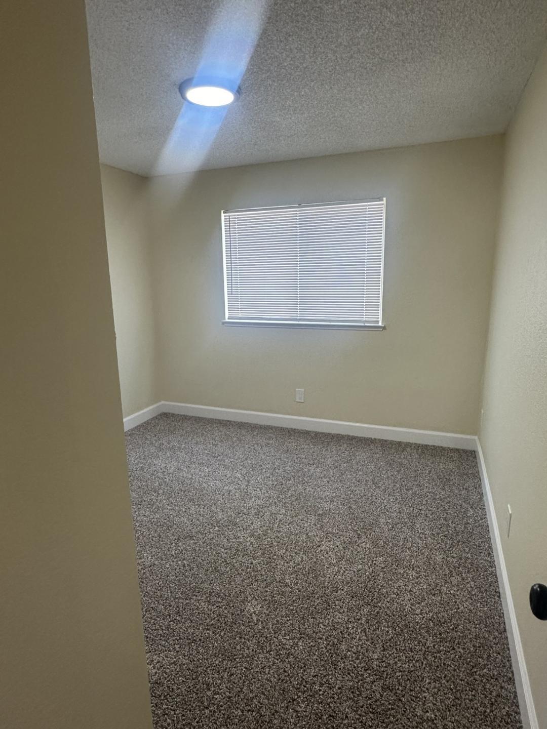 5140 E Kings Canyon Rd E #145, Fresno, CA 93727