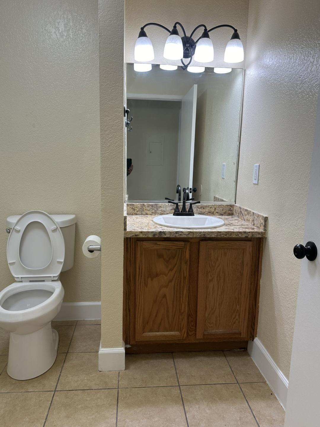 5140 E Kings Canyon Rd E #145, Fresno, CA 93727