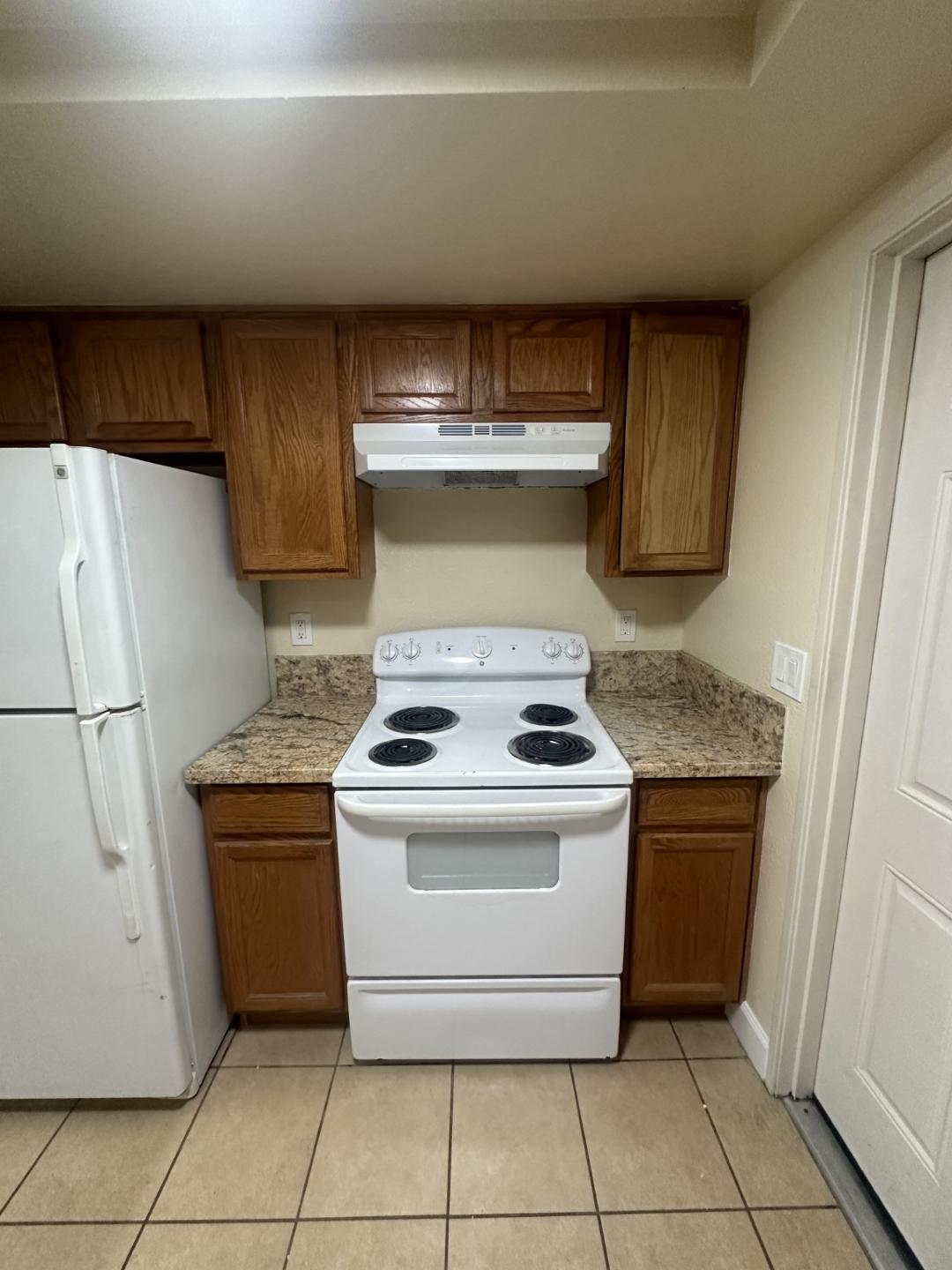 5140 E Kings Canyon Rd E #145, Fresno, CA 93727