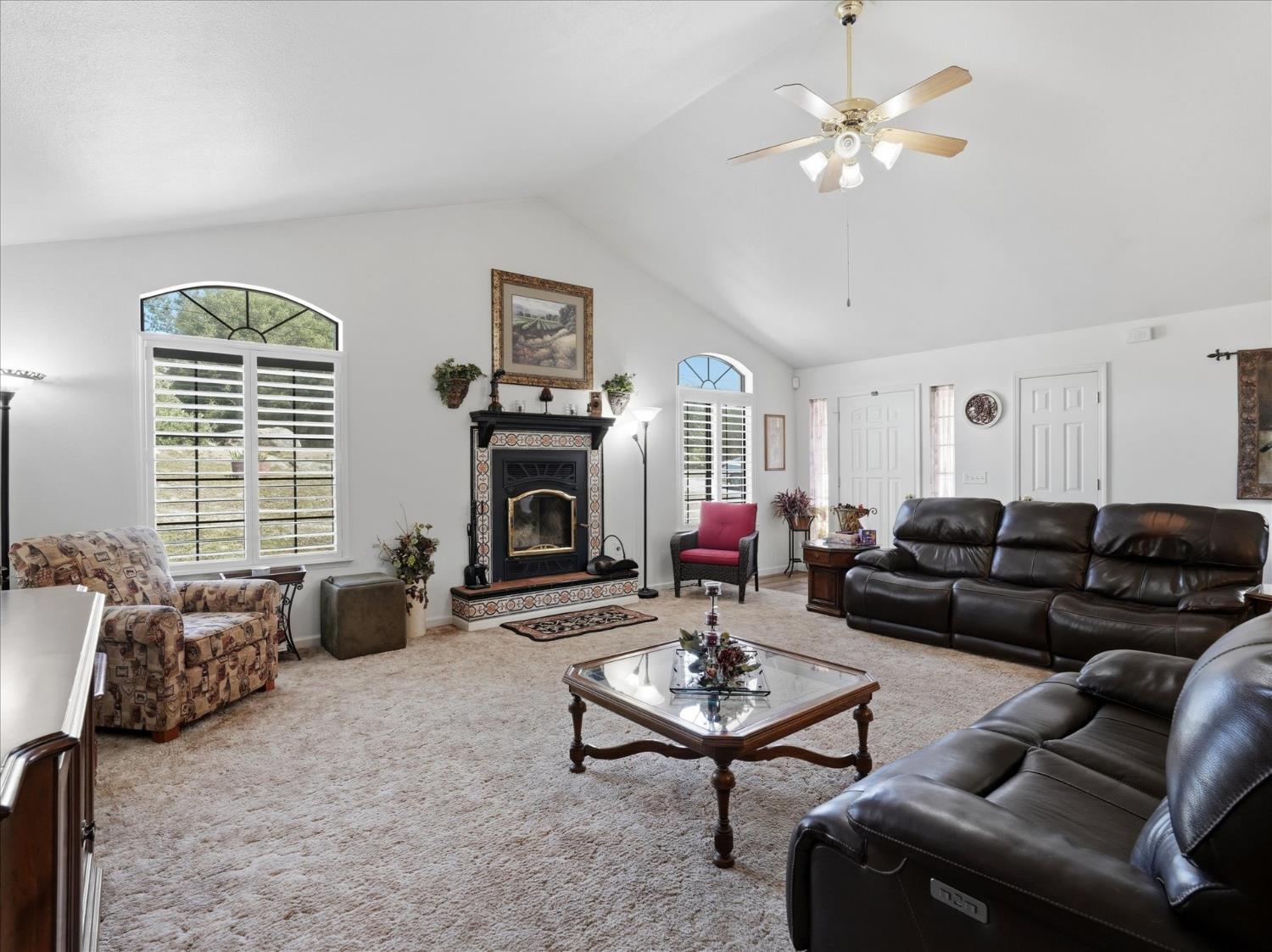 42704 Deep Forest Dr, Coarsegold, CA 93614