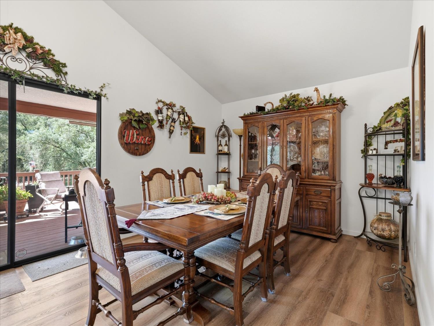 42704 Deep Forest Dr, Coarsegold, CA 93614
