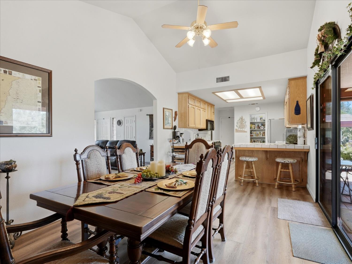 42704 Deep Forest Dr, Coarsegold, CA 93614