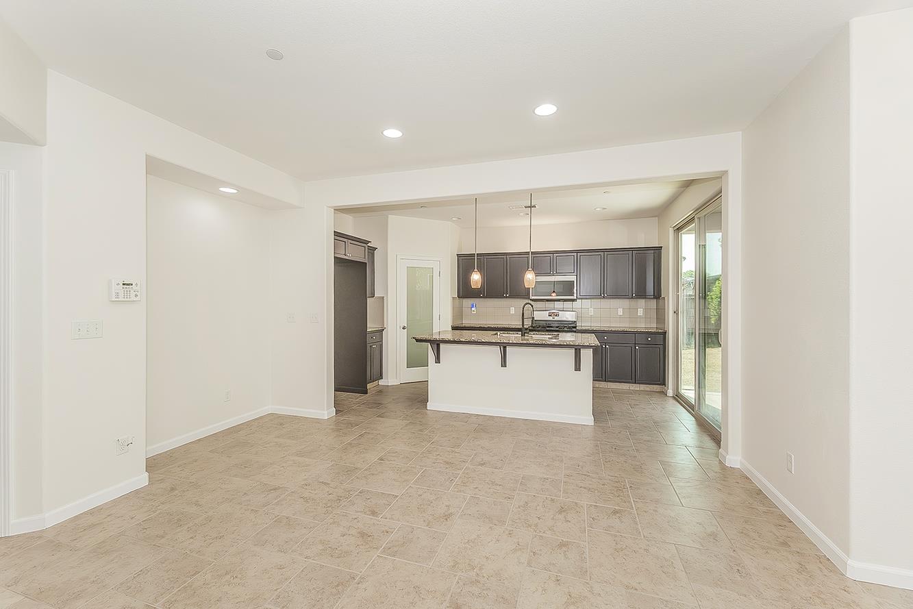 3113 Richert Ave, Clovis, CA 93619