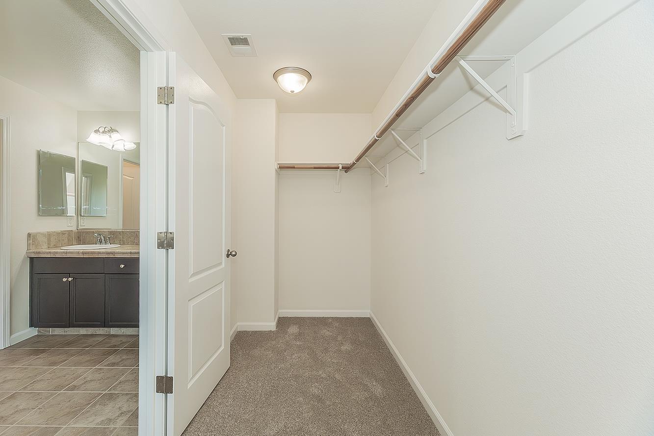 3113 Richert Ave, Clovis, CA 93619