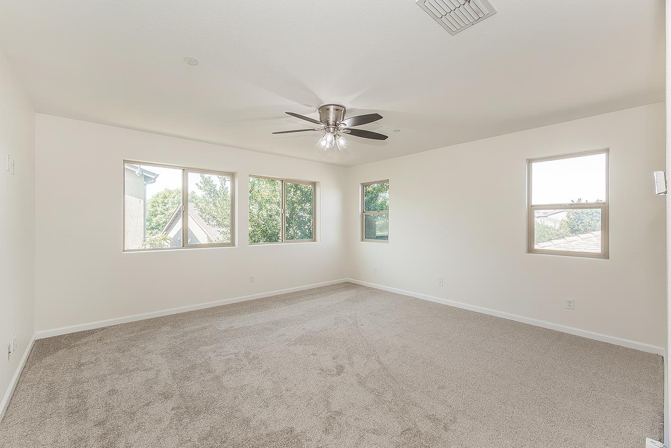 3113 Richert Ave, Clovis, CA 93619