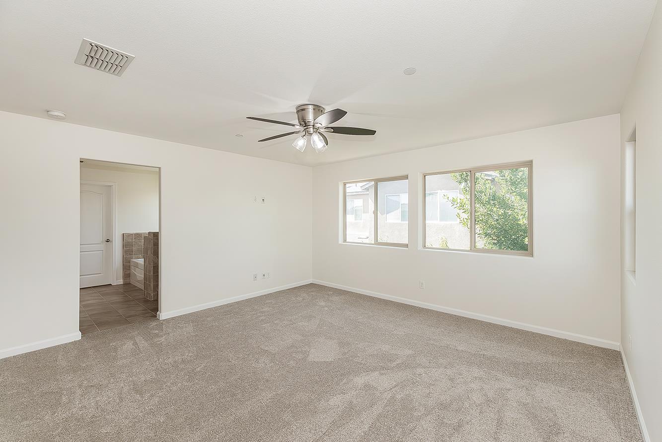3113 Richert Ave, Clovis, CA 93619