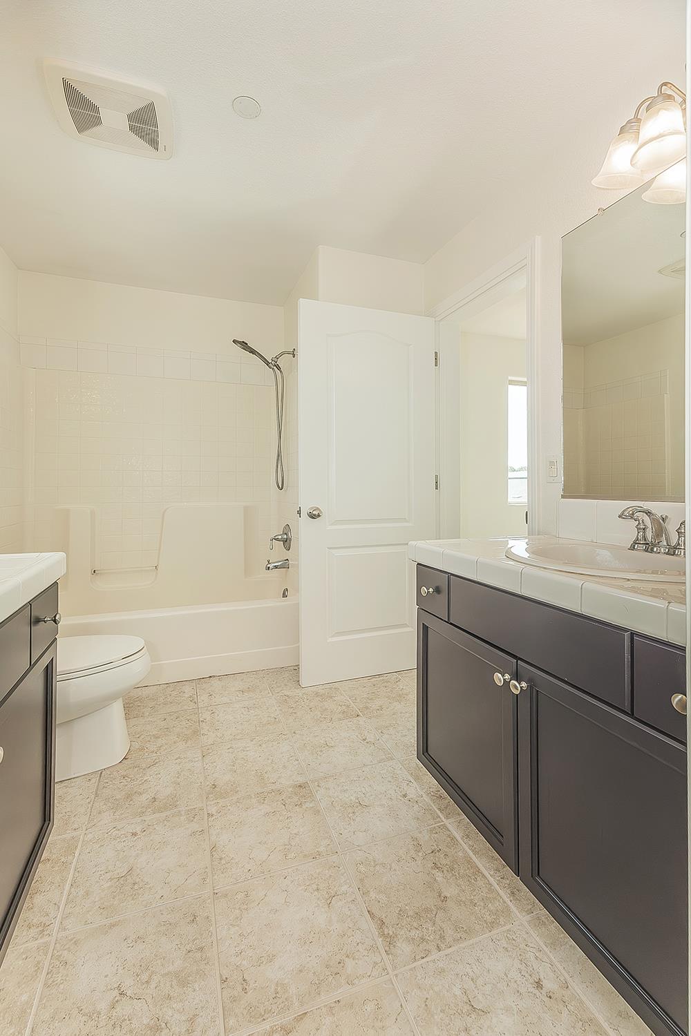 3113 Richert Ave, Clovis, CA 93619