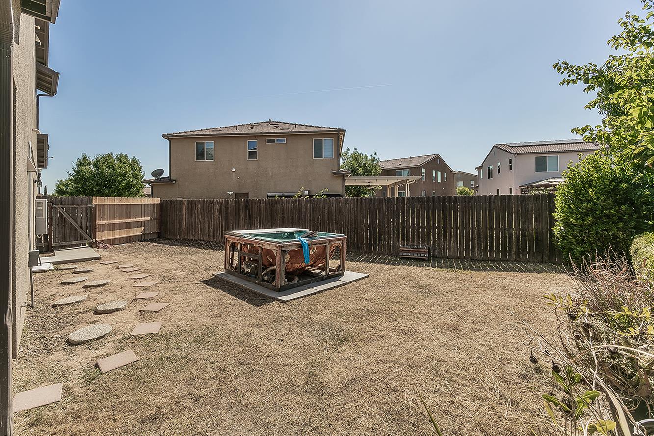 3113 Richert Ave, Clovis, CA 93619
