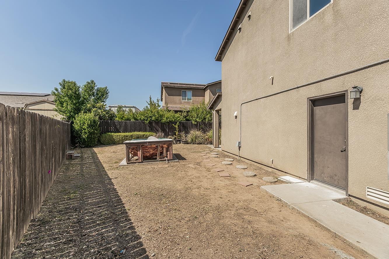 3113 Richert Ave, Clovis, CA 93619