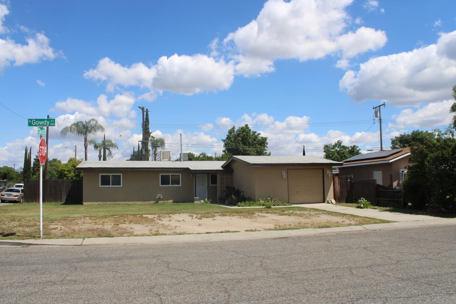 1312 N Gowdy St, Visalia, CA 93292