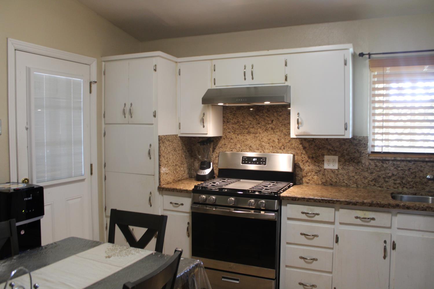 1312 N Gowdy St, Visalia, CA 93292