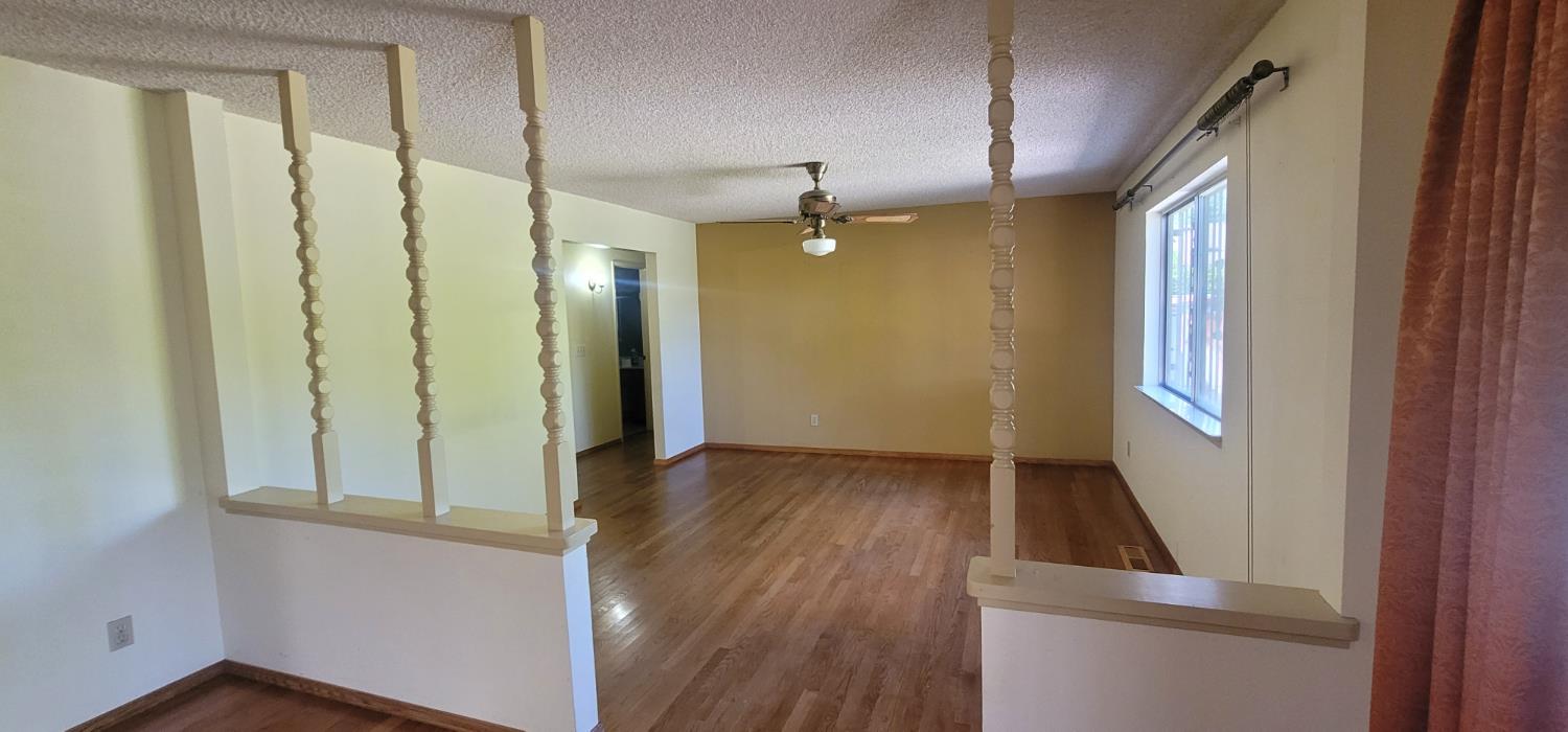 6166 N Blosser Ave, Fresno, CA 93711