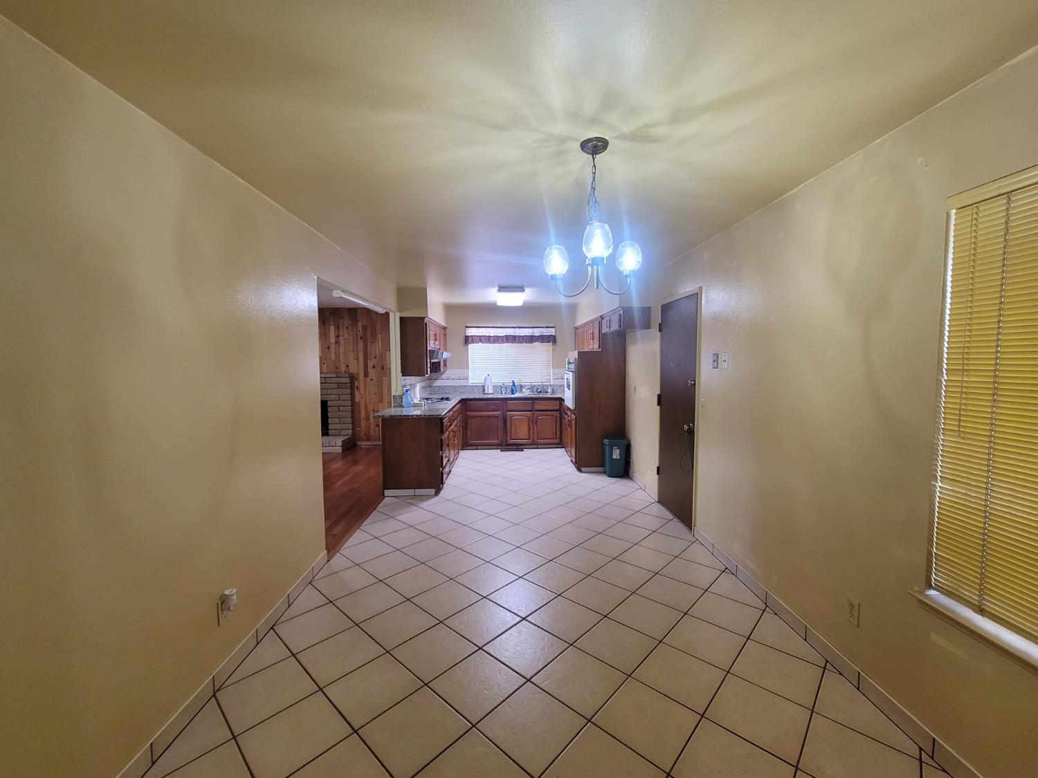 6166 N Blosser Ave, Fresno, CA 93711