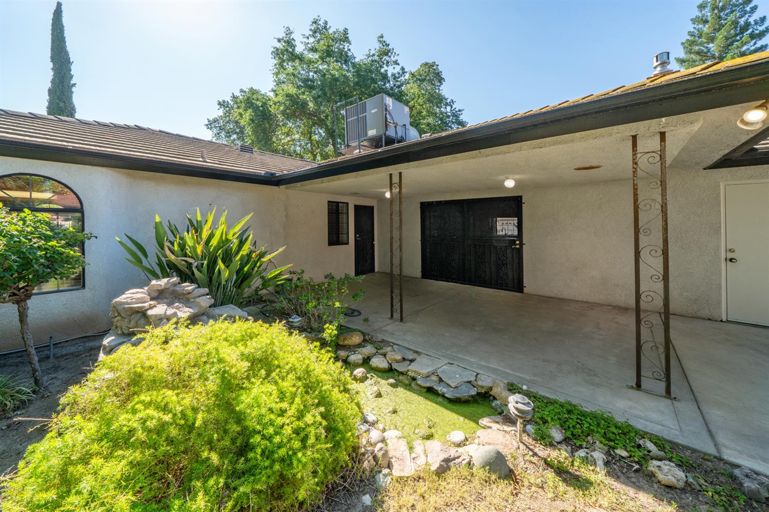 5156 W Minarets Ave, Fresno, CA 93722