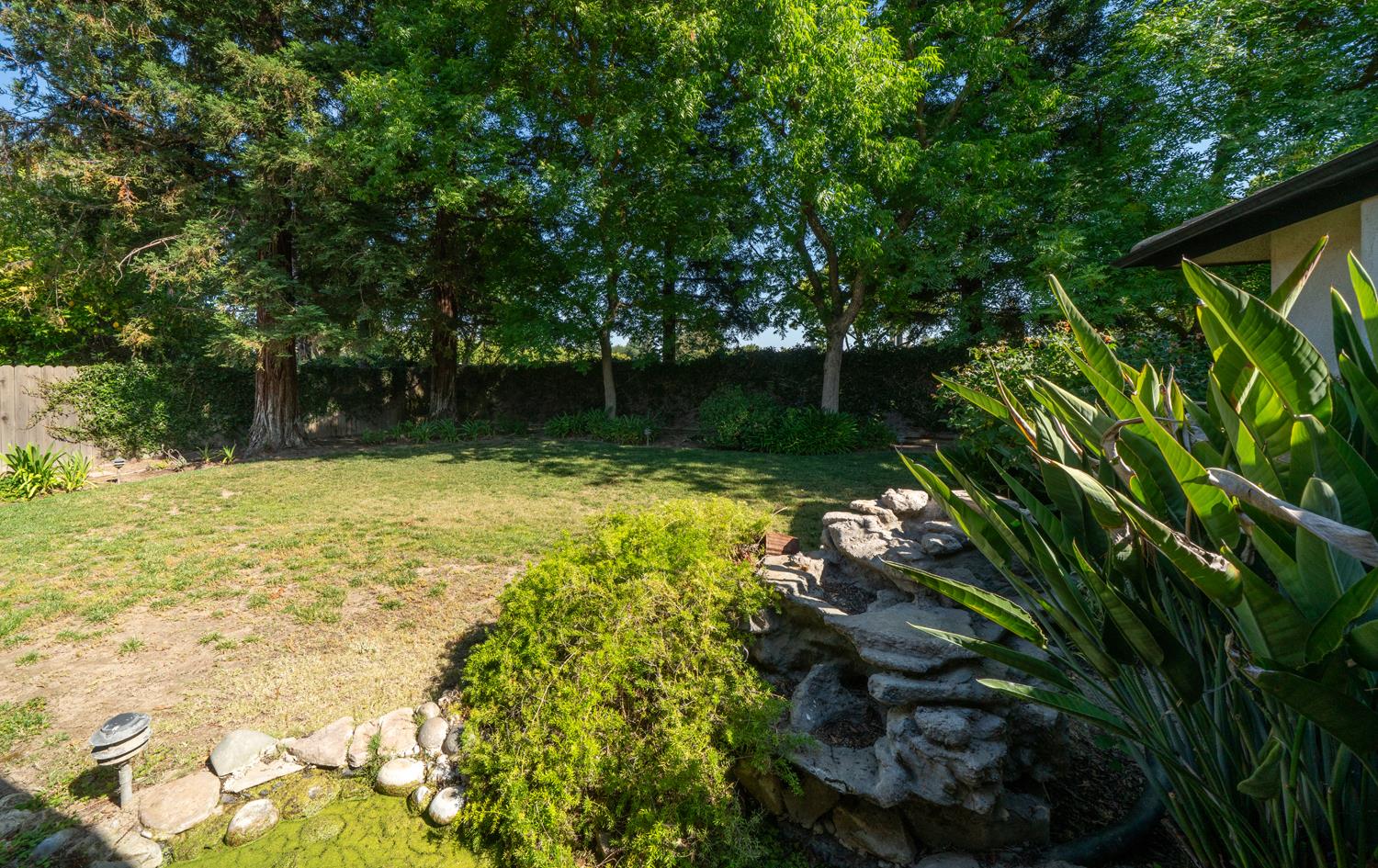 5156 W Minarets Ave, Fresno, CA 93722