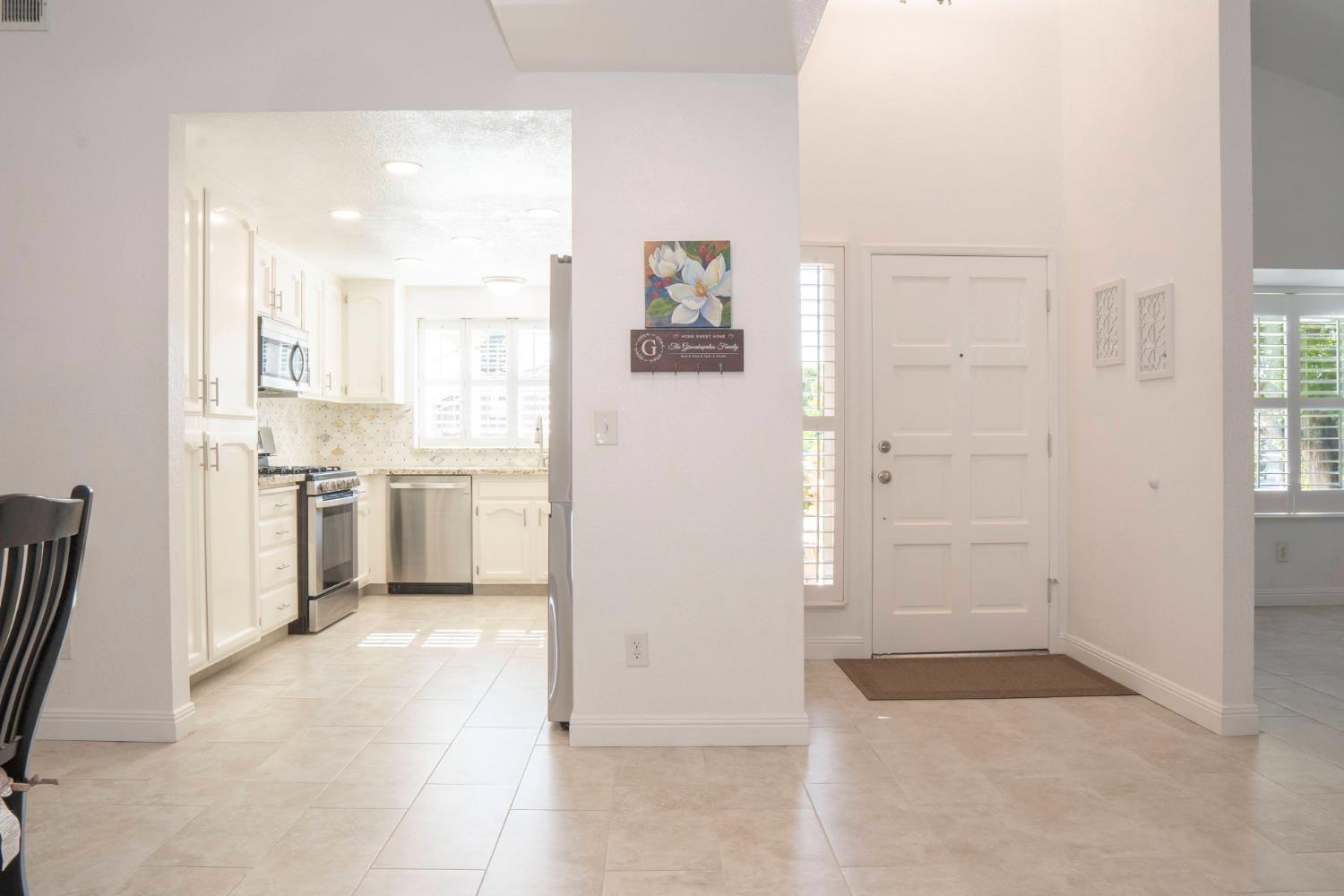 121 Magnolia Ave, Clovis, CA 93611