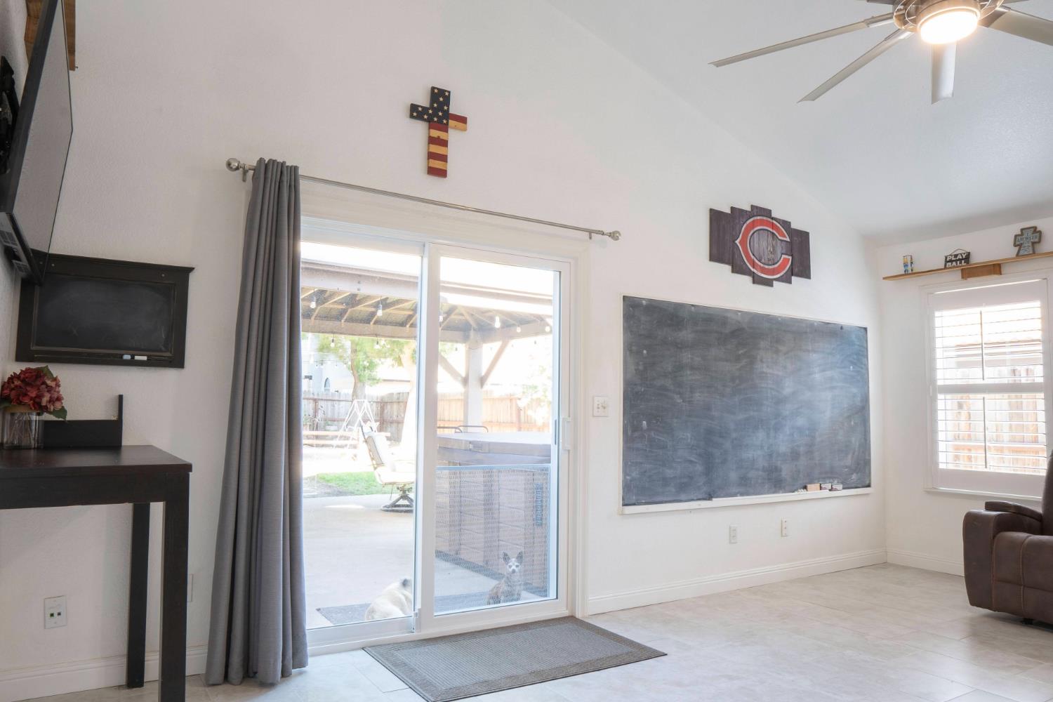 121 Magnolia Ave, Clovis, CA 93611