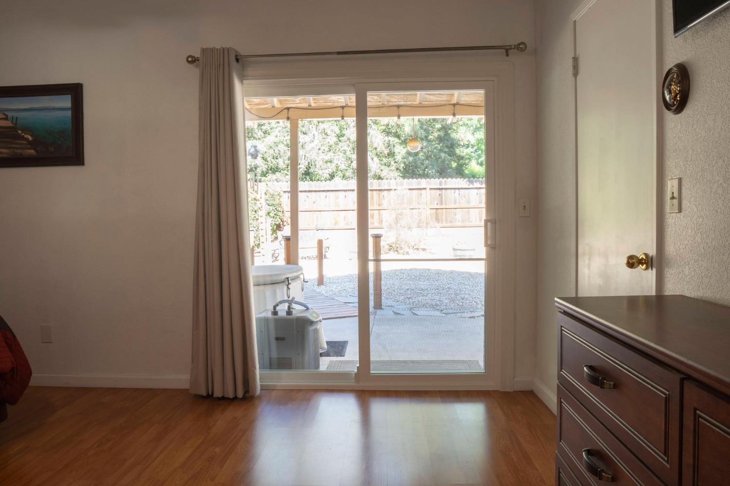 121 Magnolia Ave, Clovis, CA 93611