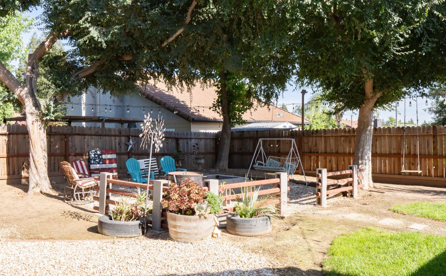 121 Magnolia Ave, Clovis, CA 93611