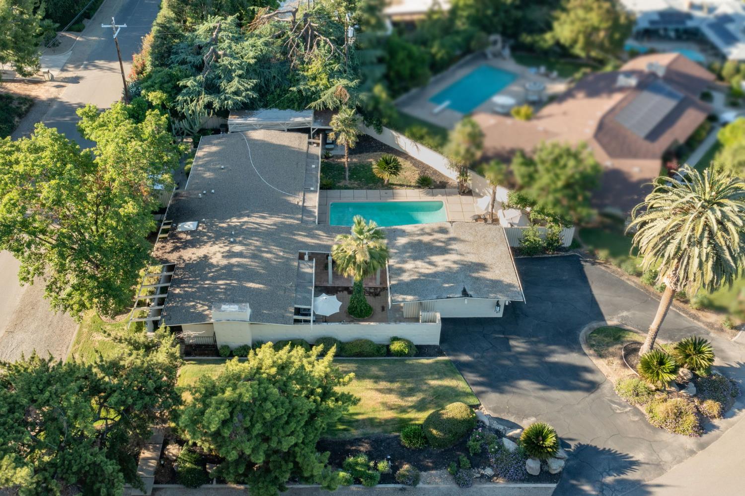 5306 N Sequoia Dr, Fresno, CA 93711