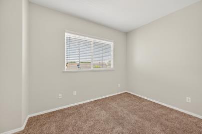 714 W Riviera Ln, Clovis, CA 93619
