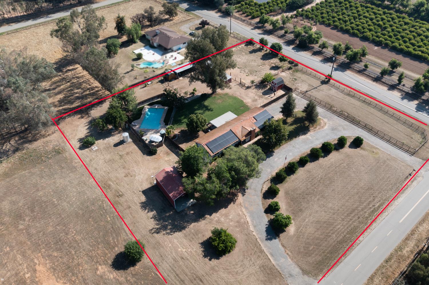 37715 Cloverleaf Ave, Madera, CA 93636