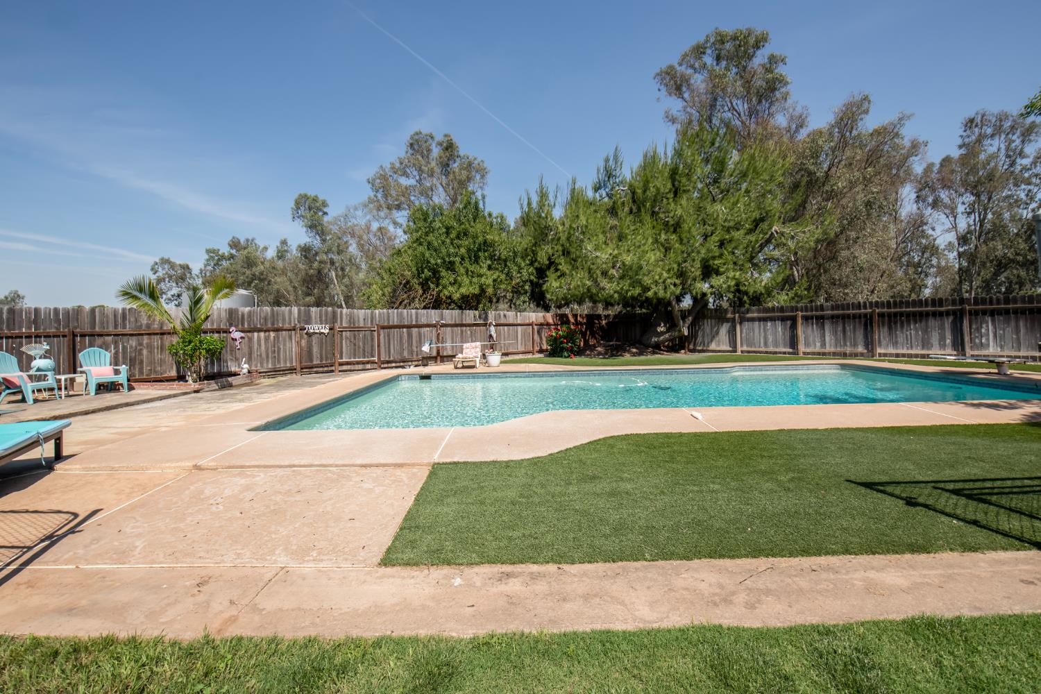 37715 Cloverleaf Ave, Madera, CA 93636