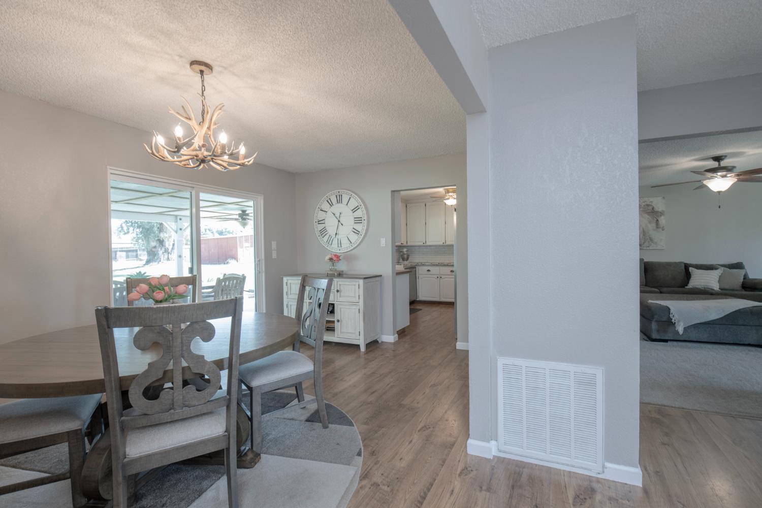 37715 Cloverleaf Ave, Madera, CA 93636