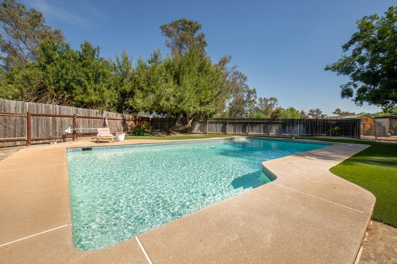 37715 Cloverleaf Ave, Madera, CA 93636