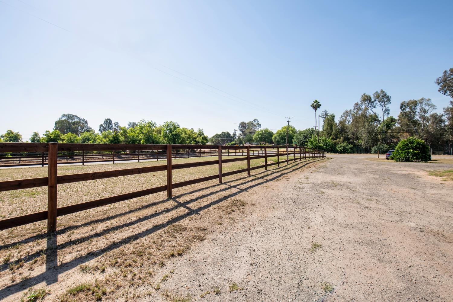 37715 Cloverleaf Ave, Madera, CA 93636