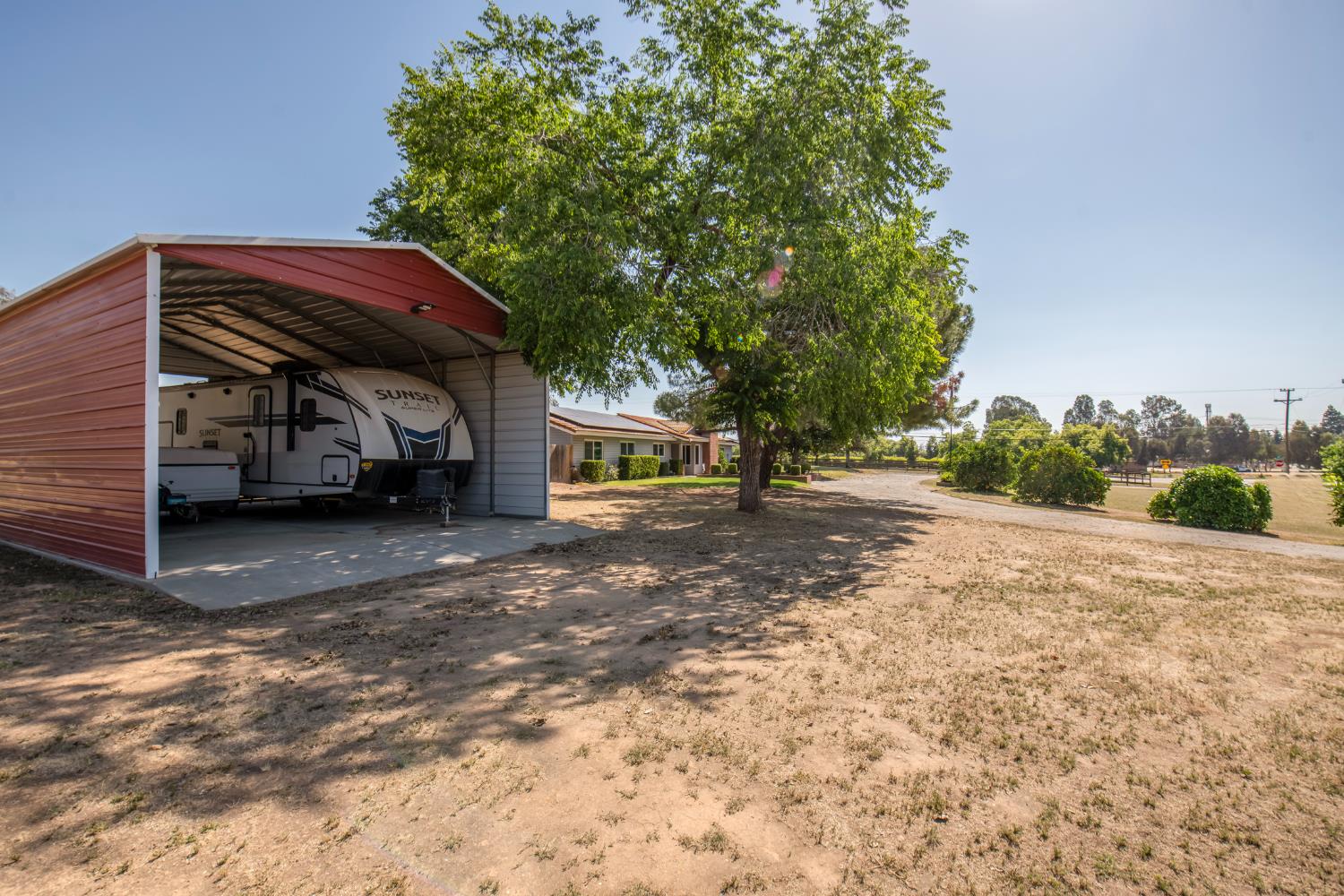 37715 Cloverleaf Ave, Madera, CA 93636