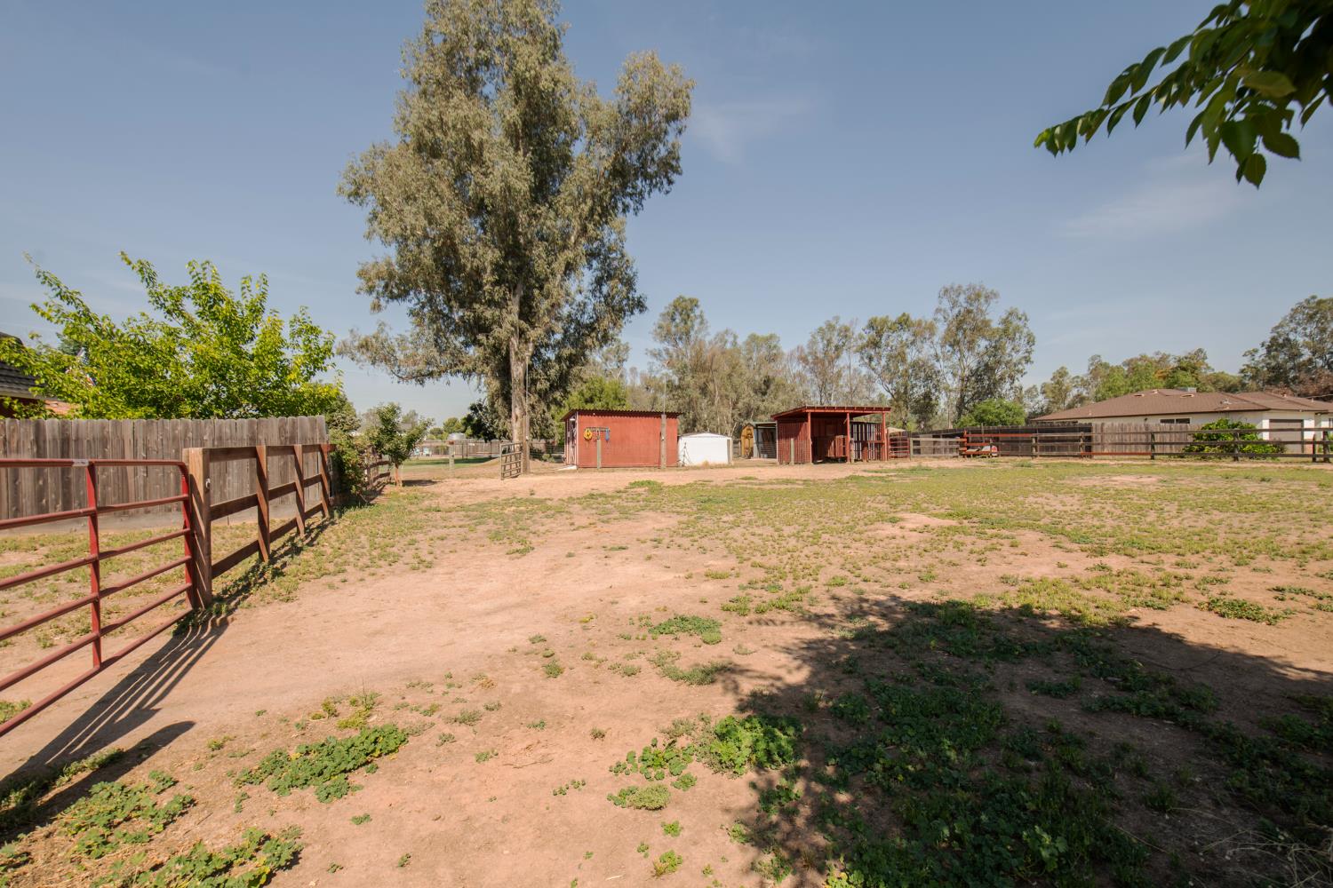 37715 Cloverleaf Ave, Madera, CA 93636