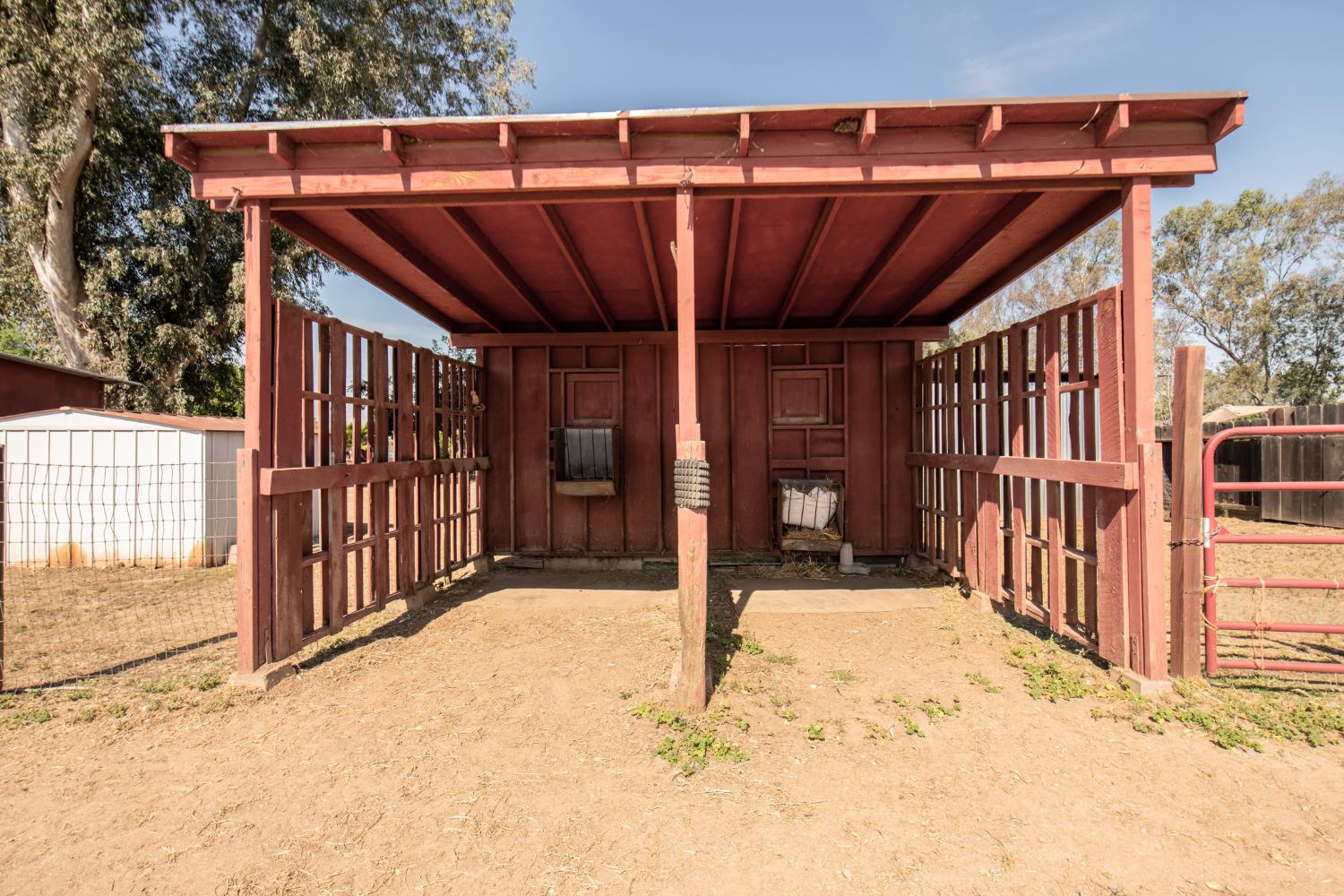 37715 Cloverleaf Ave, Madera, CA 93636