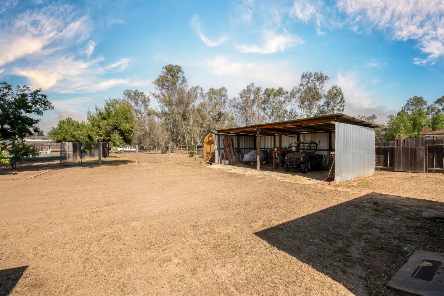 37715 Cloverleaf Ave, Madera, CA 93636