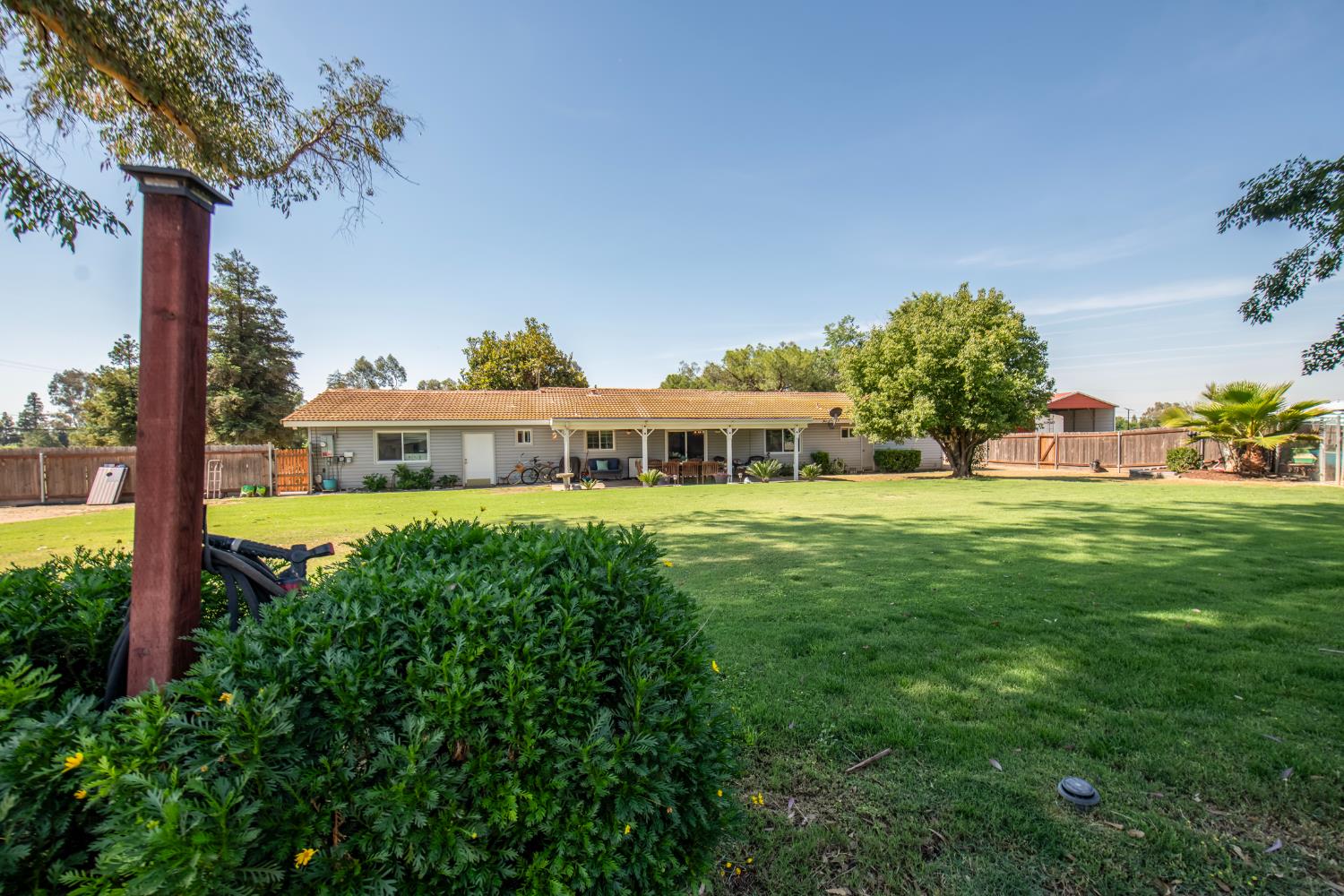 37715 Cloverleaf Ave, Madera, CA 93636
