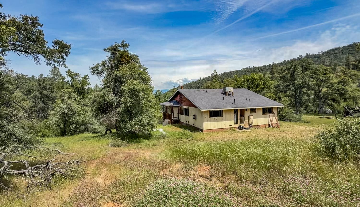5723 Colorado Rd, Mariposa, CA 95338