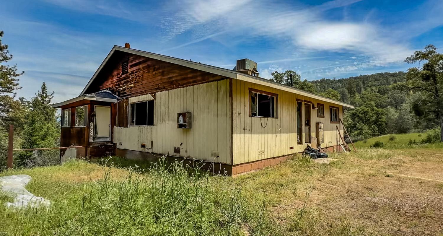 5723 Colorado Rd, Mariposa, CA 95338