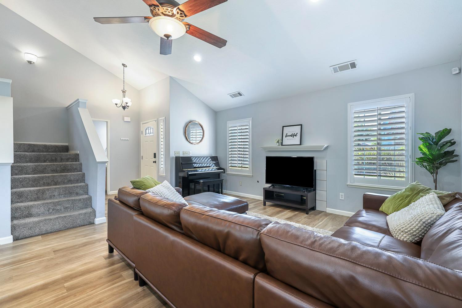 8735 N Cedar Ave #109, Fresno, CA 93720