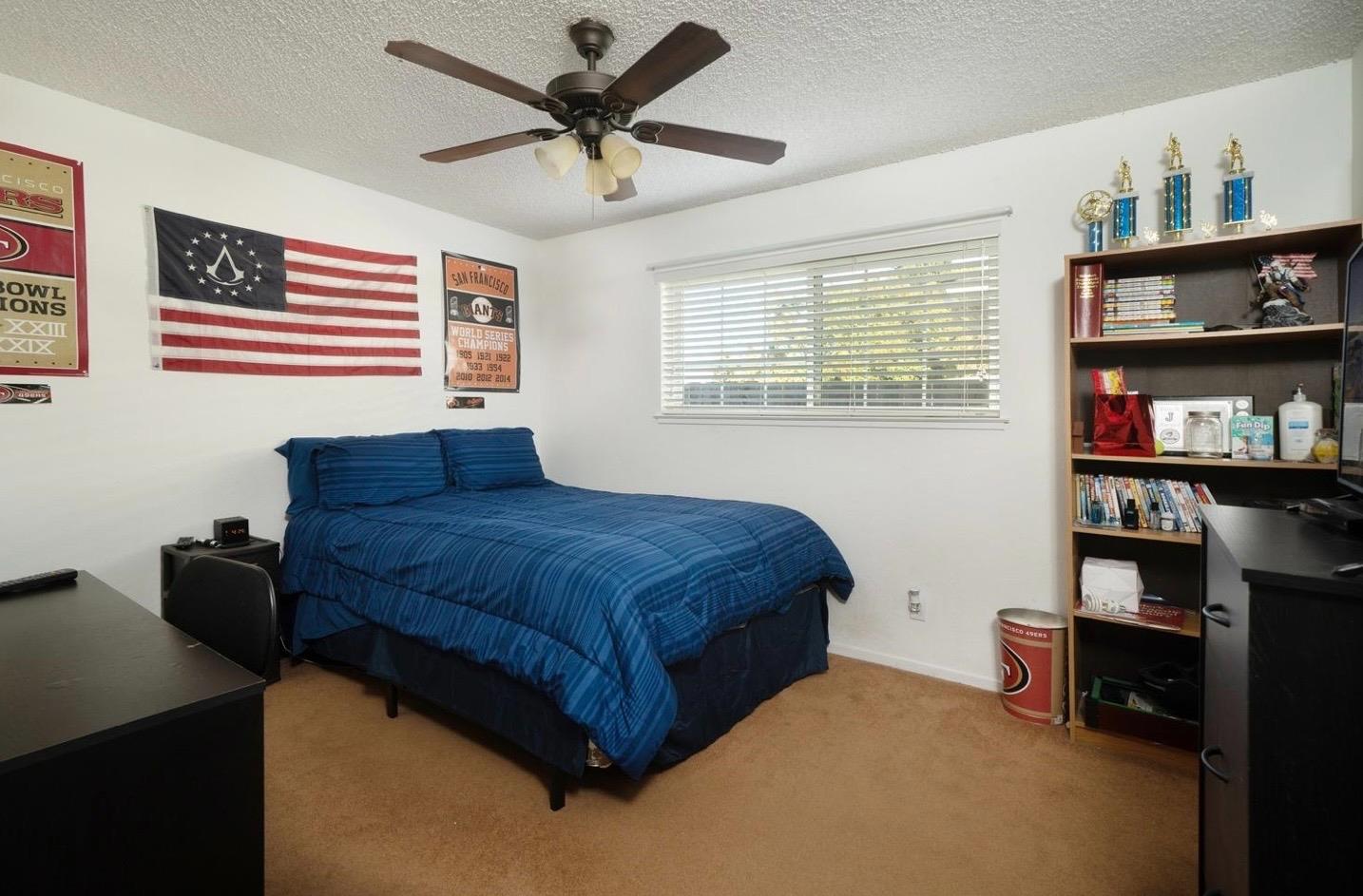 1725 Fairmont Ave, Clovis, CA 93611