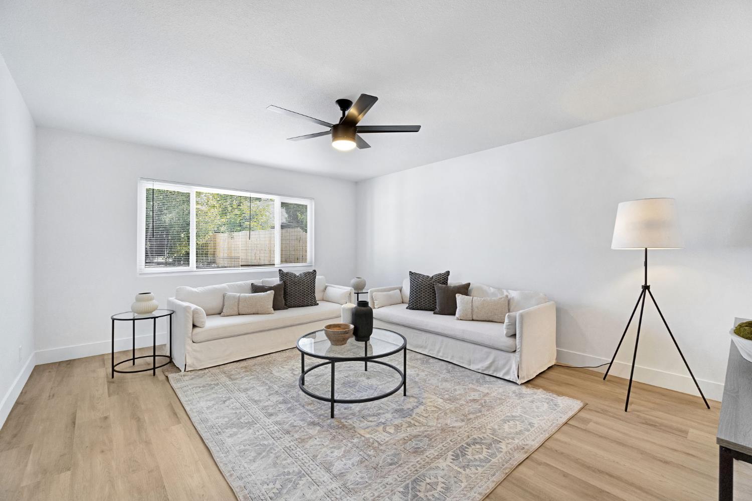 4127 E Grant Ave, Fresno, CA 93702