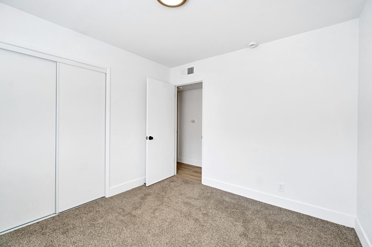 4127 E Grant Ave, Fresno, CA 93702