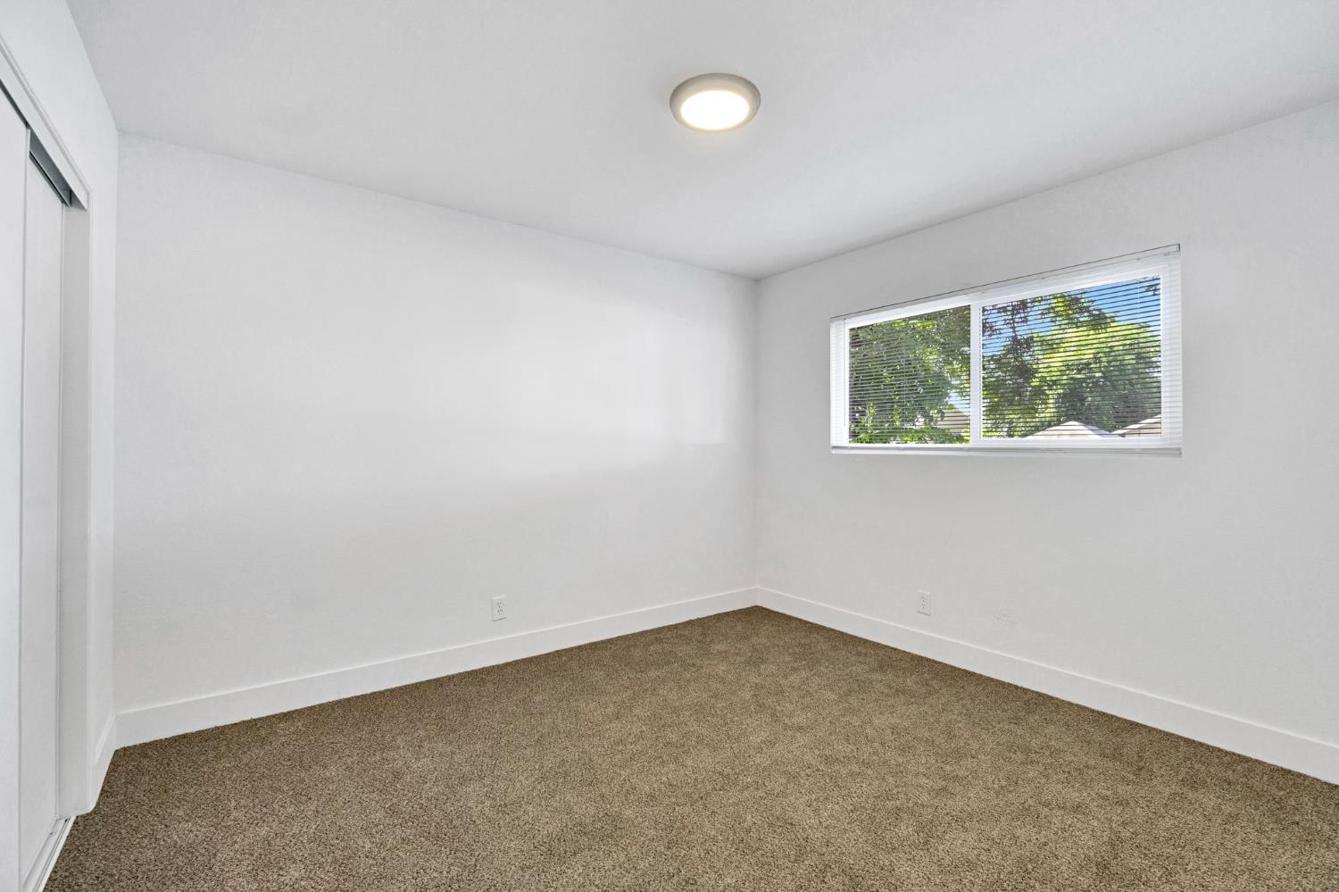 4127 E Grant Ave, Fresno, CA 93702