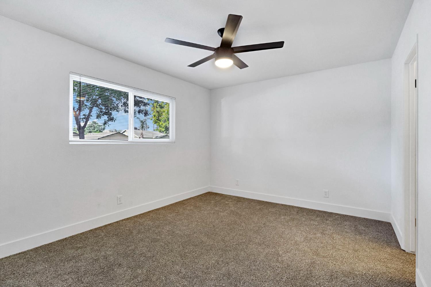 4127 E Grant Ave, Fresno, CA 93702