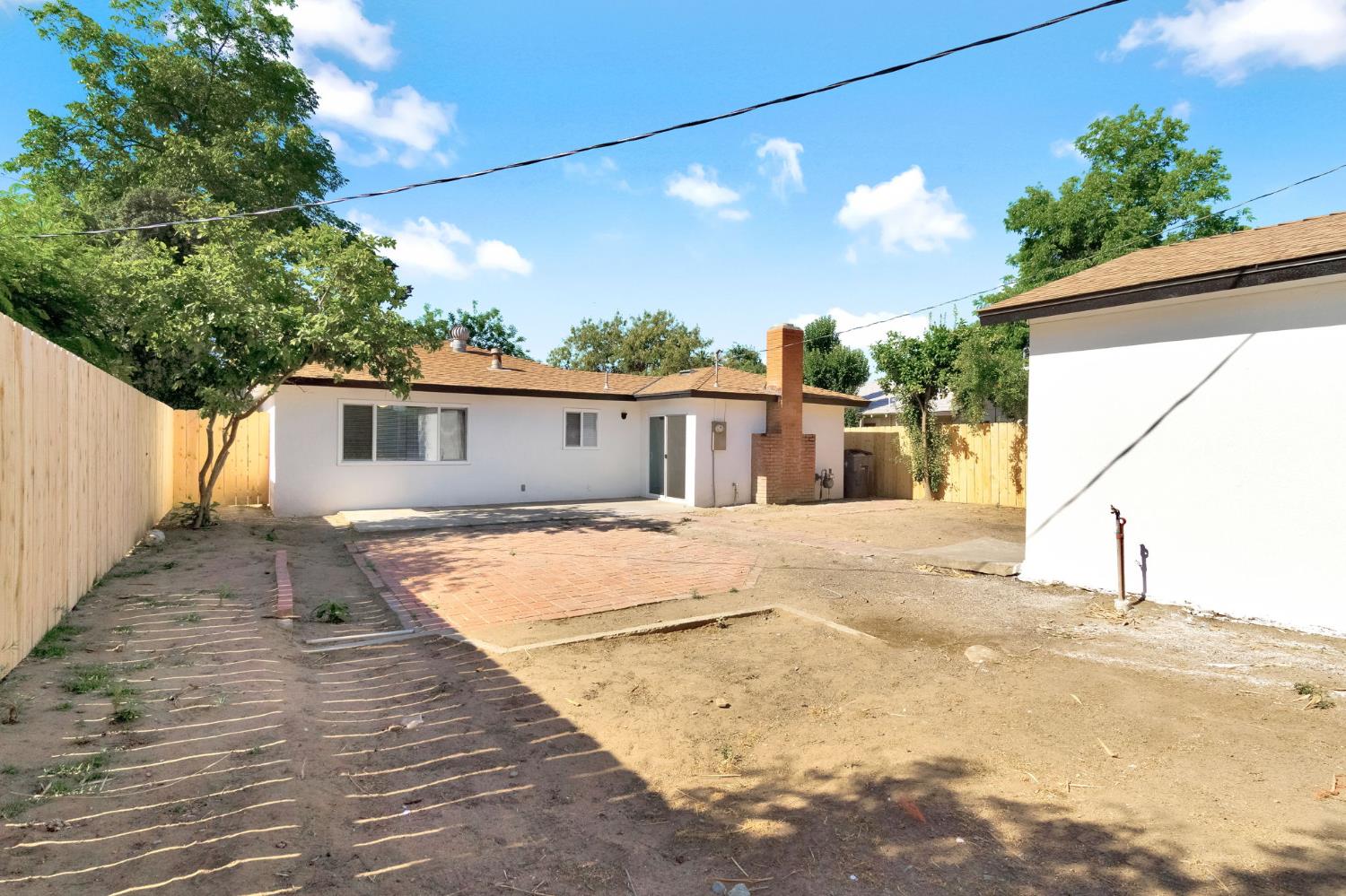 4127 E Grant Ave, Fresno, CA 93702