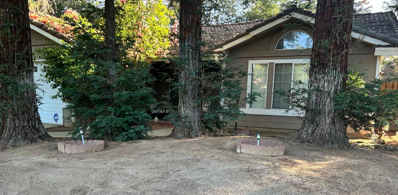 5802 W Locust Ave, Fresno, CA 93722
