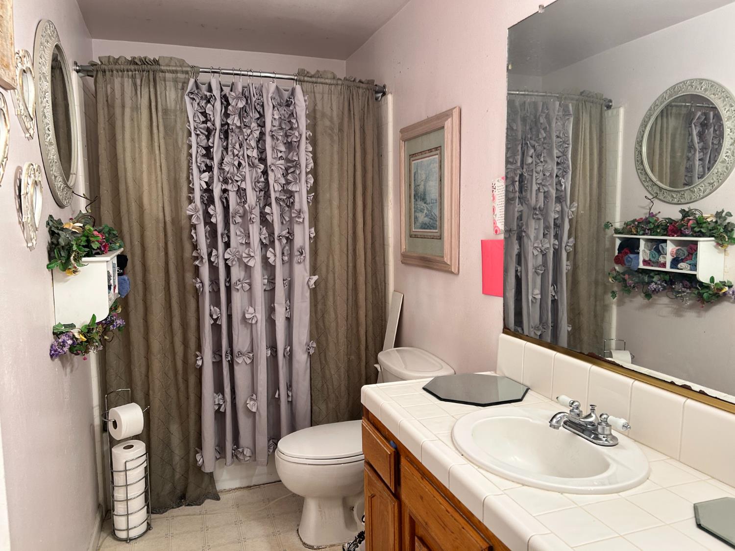 5802 W Locust Ave, Fresno, CA 93722
