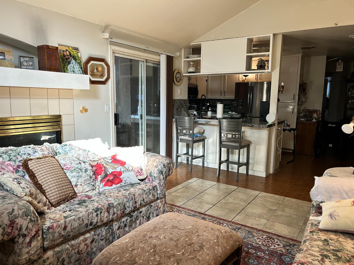 5802 W Locust Ave, Fresno, CA 93722